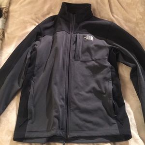 Men’s Light weight North Face Jacket EUC